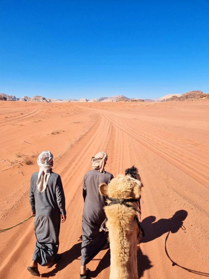 Wadi Rum Desert Heart Camp Bagian luar foto