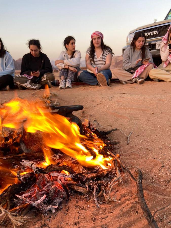 Wadi Rum Desert Heart Camp Bagian luar foto