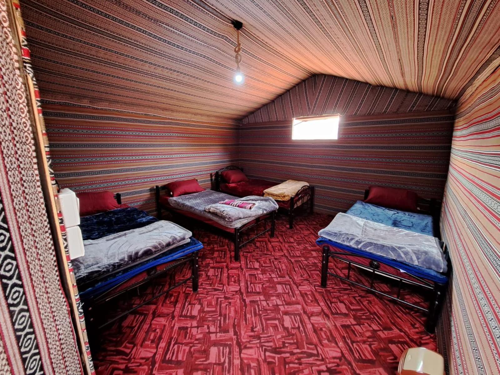 Wadi Rum Desert Heart Camp Bagian luar foto