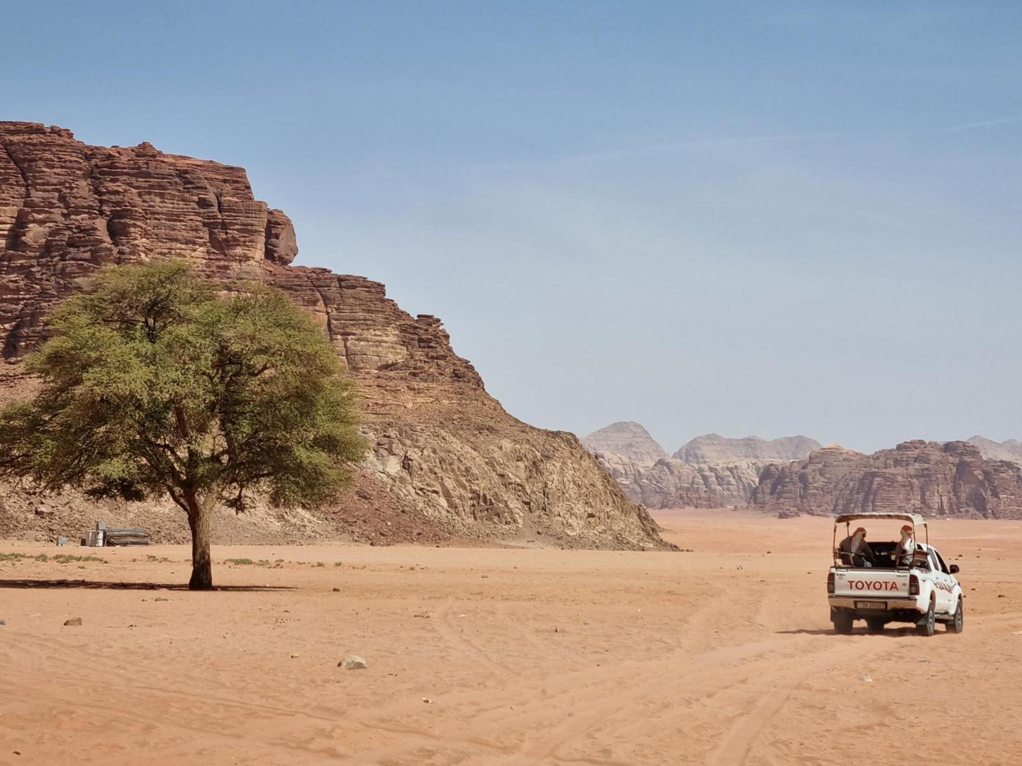 Wadi Rum Desert Heart Camp Bagian luar foto