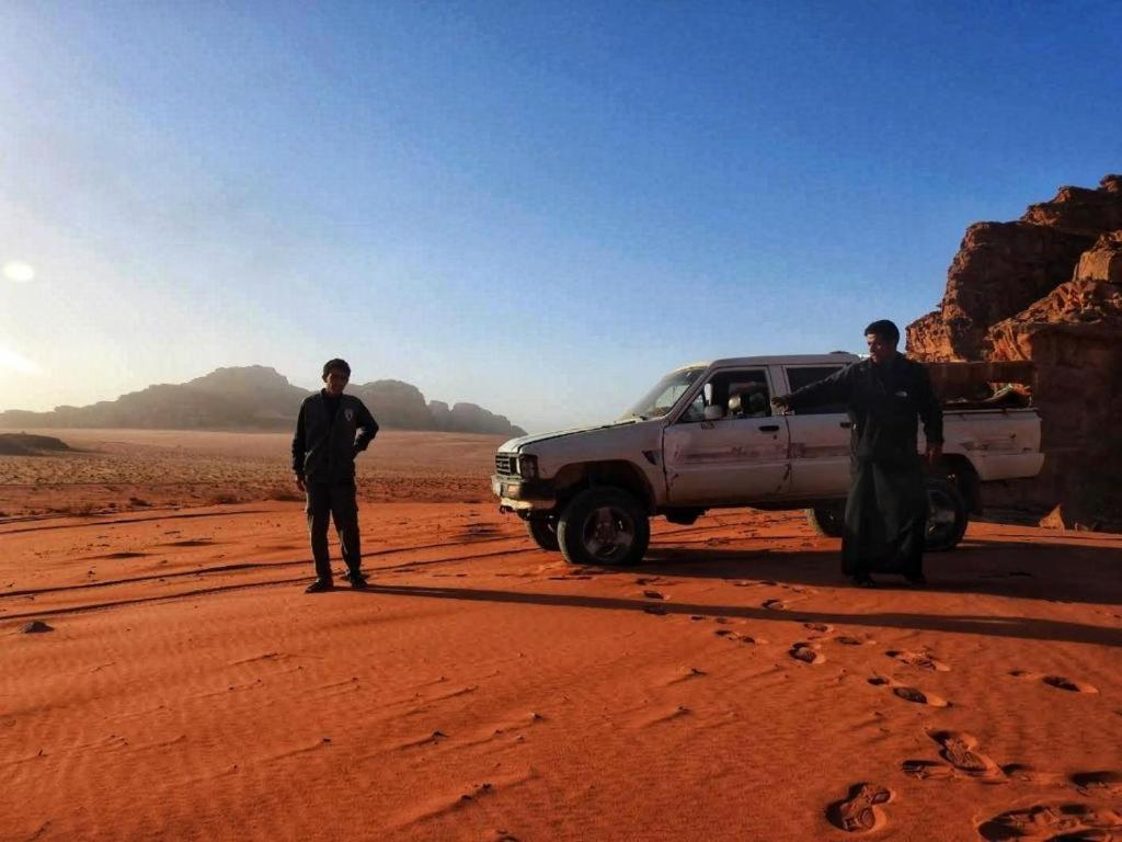 Wadi Rum Desert Heart Camp Bagian luar foto